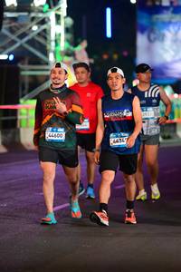 BIB: 67877, 00977
                            <button type="button" onclick="openModal(23169256)" class="btn btn-primary btn-sm float-right btn-popup" data-toggle="modal" data-target=".modal-high-quality">
                        <i class="fas fa-shopping-cart"></i> Add to Cart
                    </button>
                                            <button type="button" onclick="isThisMe(23169256, true)" class="btn btn-success btn-sm float-right btn-popup btn-isme hidden" data-toggle="tooltip" data-placement="bottom" title="นี่คือรูปของคุณใช่ไหม คลิกที่นี่เพื่อเอาเข้าอัลบั้ม">
                        <i class="fas fa-plus"></i> Add to album
                    </button>
                    <button type="button" onclick="isThisMe(23169256, false)" class="btn btn-warning btn-sm float-right btn-popup btn-isnotme hidden">
                        <i class="fas fa-ban"></i> Remove from album
                    </button>